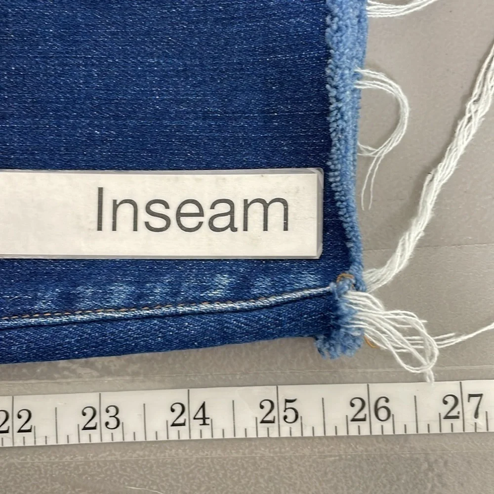 L'agence Jeans Women's 27 Blue Faded Denim Straight Medium Wash Cropped - Picture 12 of 12